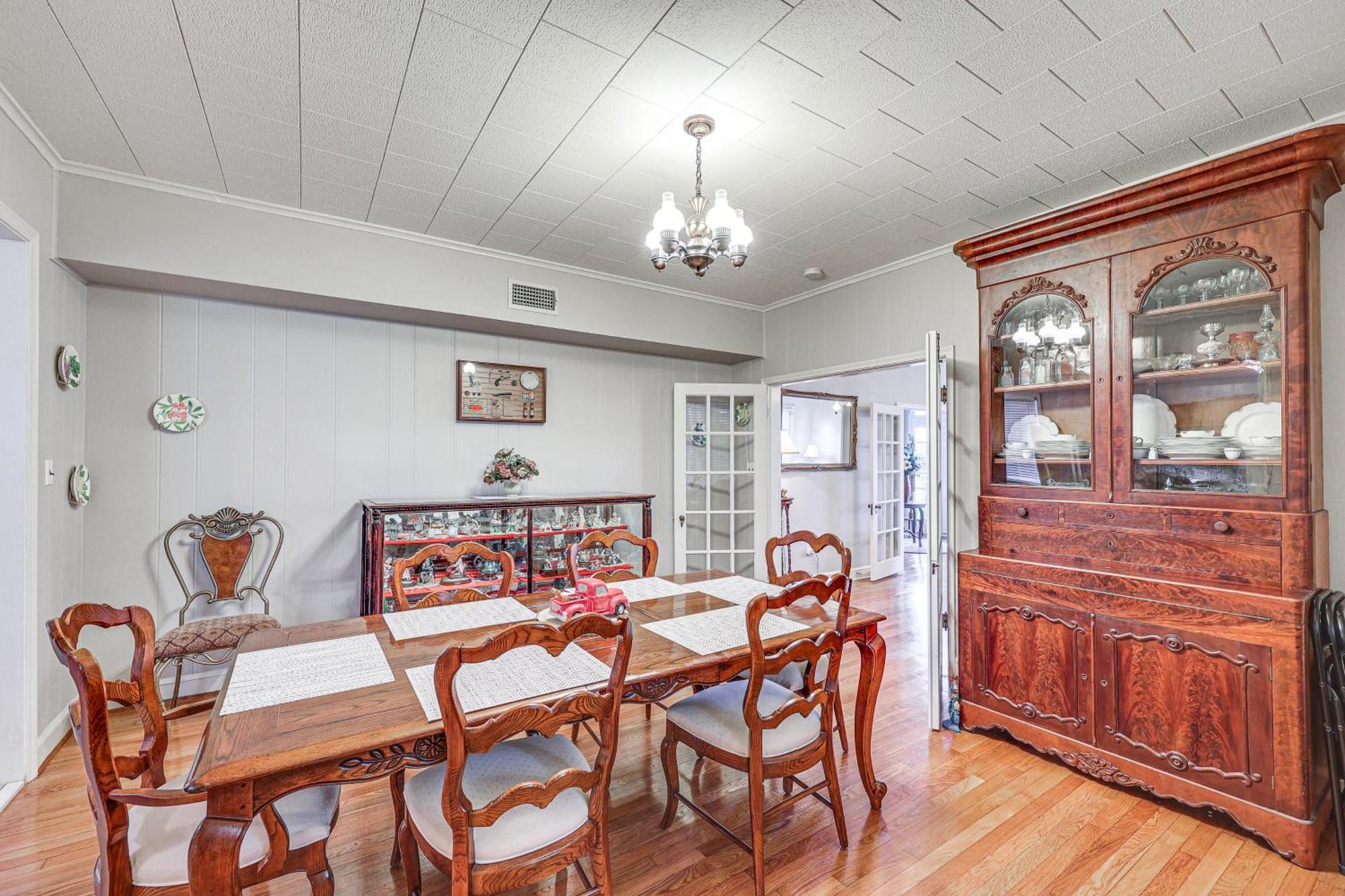Delightful Retreat With Fireplace And Large Yard! ภายนอก รูปภาพ